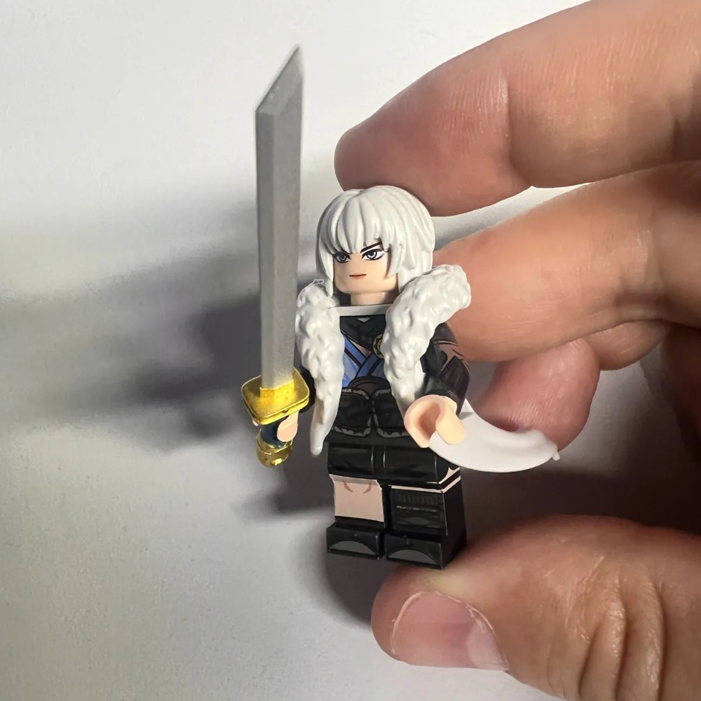 Model Kit Eva - مجسمات بي في سي قابلة للتجميع